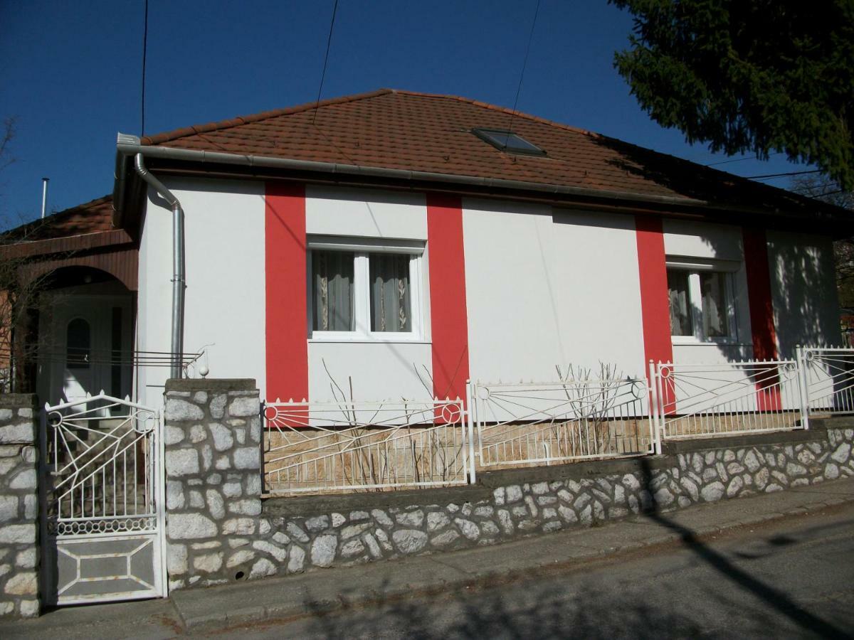 Hotel Füge Vendégház Miskolc Esterno foto